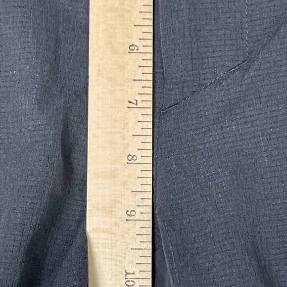 Under Armour Shorts Mens‎ Large Gray Heat Gear Loose Hiking Golfing Adult - Picture 5 of 10